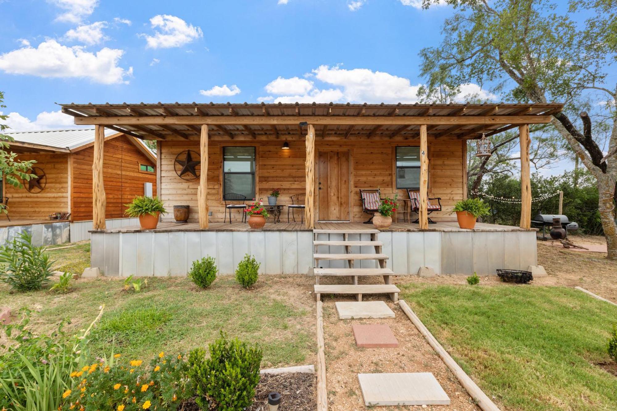 פרדריקסברג Hr Cabin 4 - The Sunflower Cottage מראה חיצוני תמונה